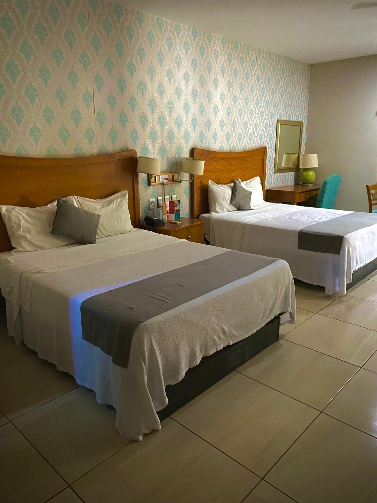 Hotel Maioris Navolato San Pedro  Екстер'єр фото