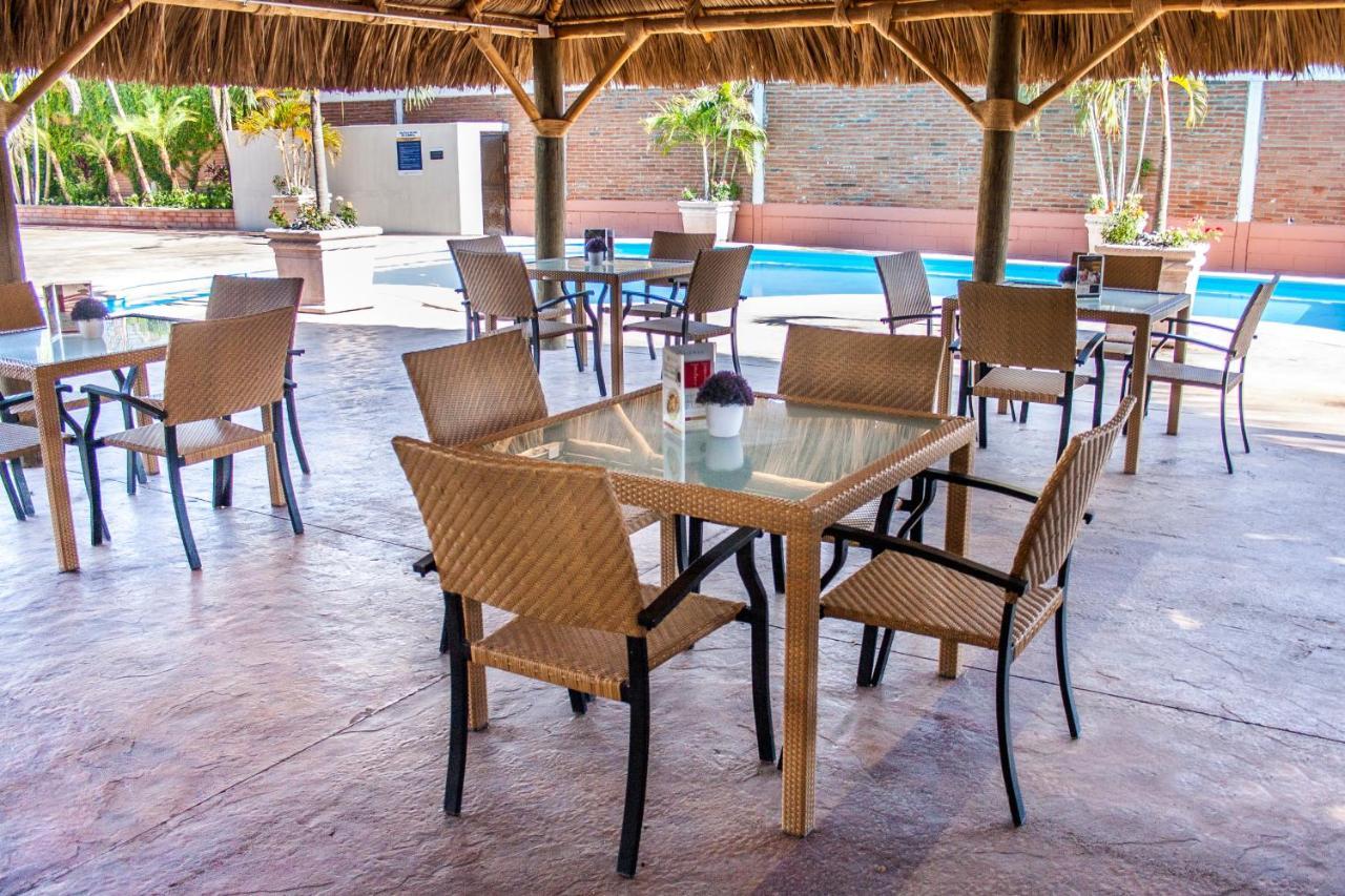 Hotel Maioris Navolato San Pedro  Екстер'єр фото