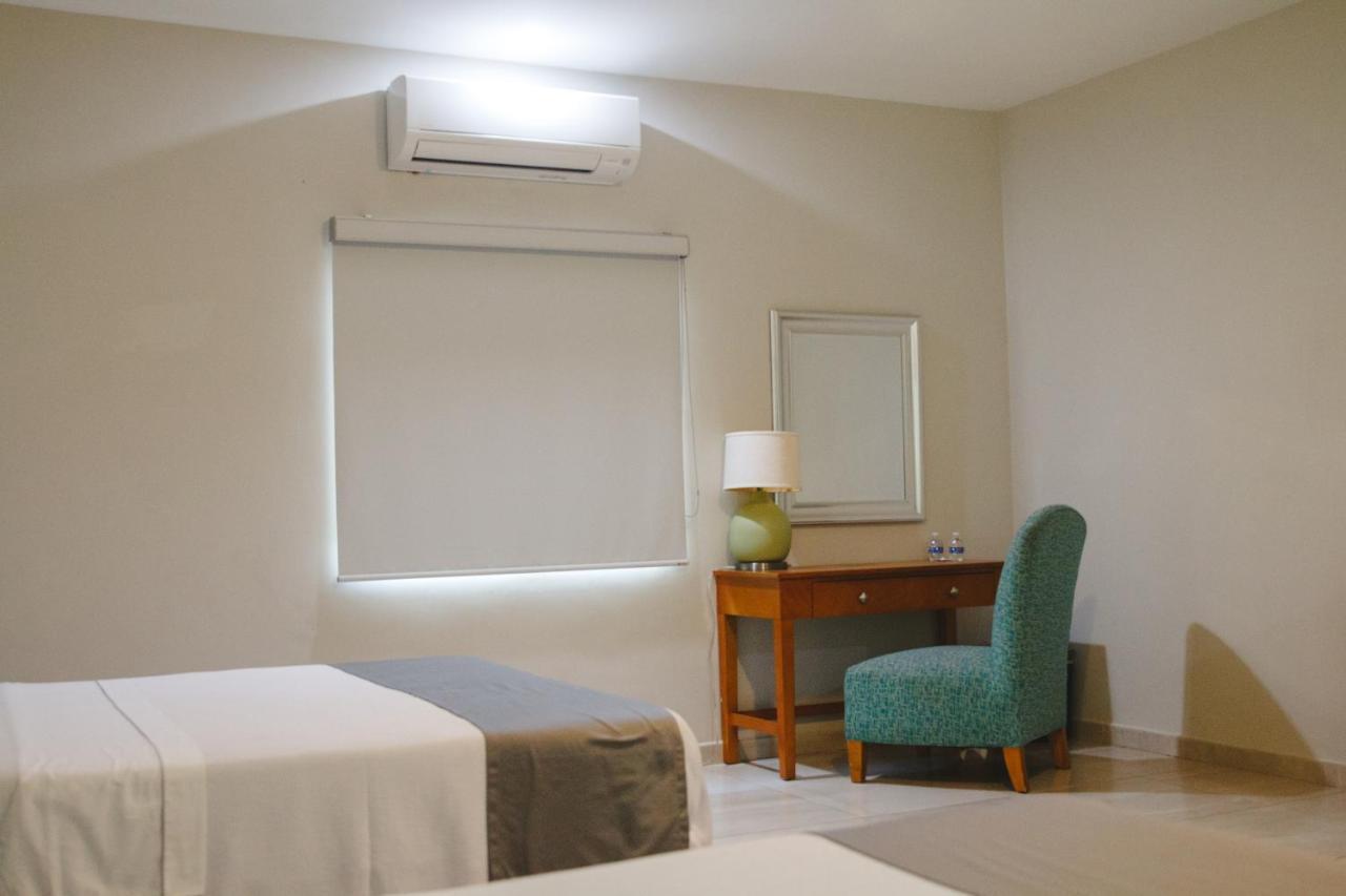Hotel Maioris Navolato San Pedro  Екстер'єр фото