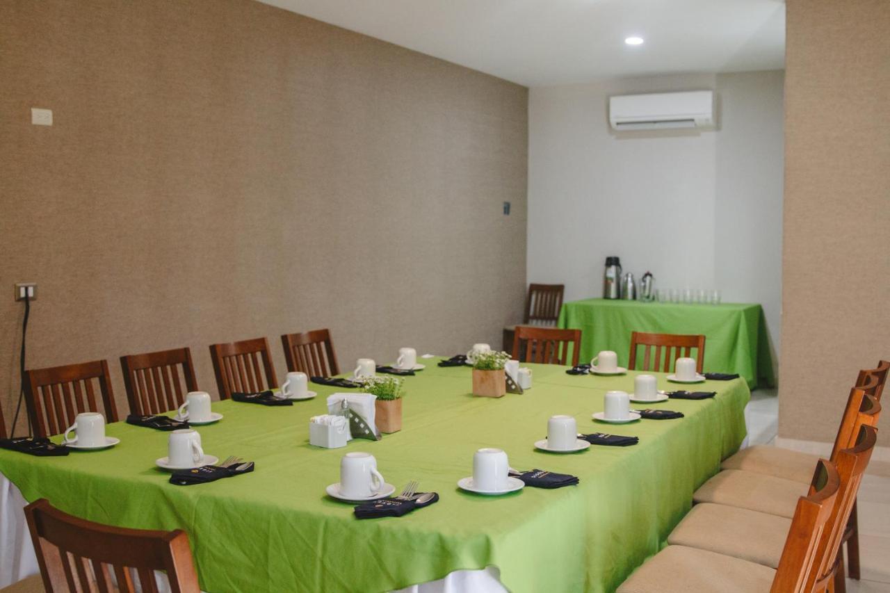 Hotel Maioris Navolato San Pedro  Екстер'єр фото